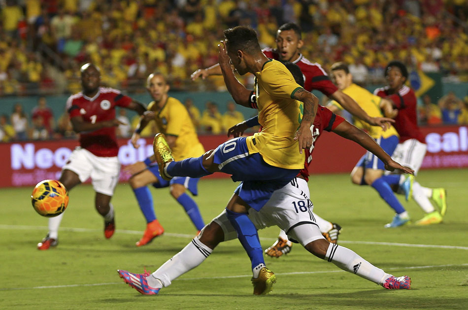 Brasil venció a Colombia con golazo de Neymar