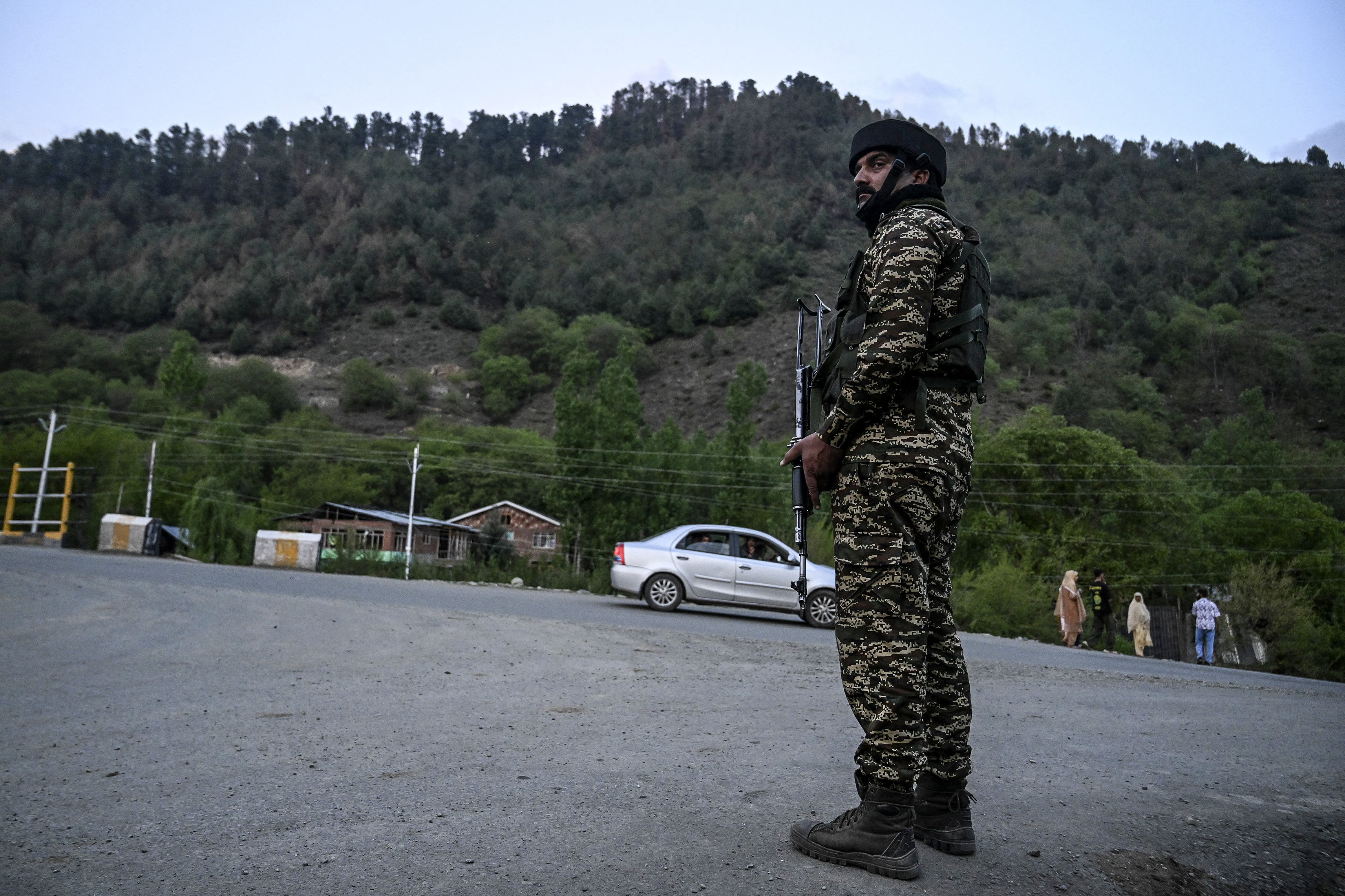 Cachemira: India cierra su frontera con Pakistán y suspende tratado por atentado