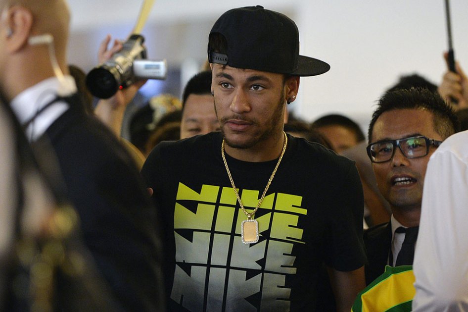 Neymar paralizó Tokio con su visita