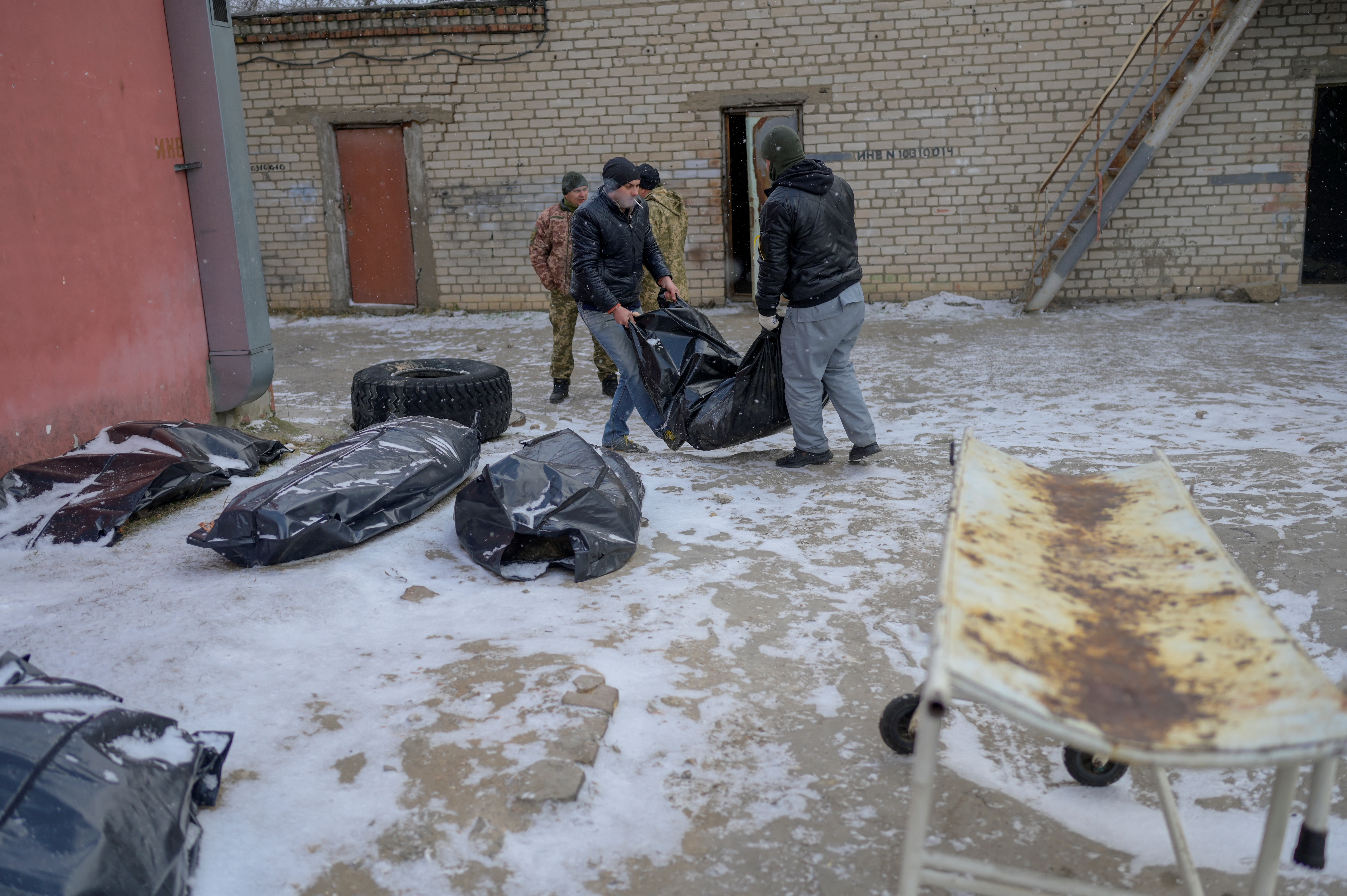 Decenas de cadáveres se acumulan en Mikolaiv, Ucrania, por la invasión rusa