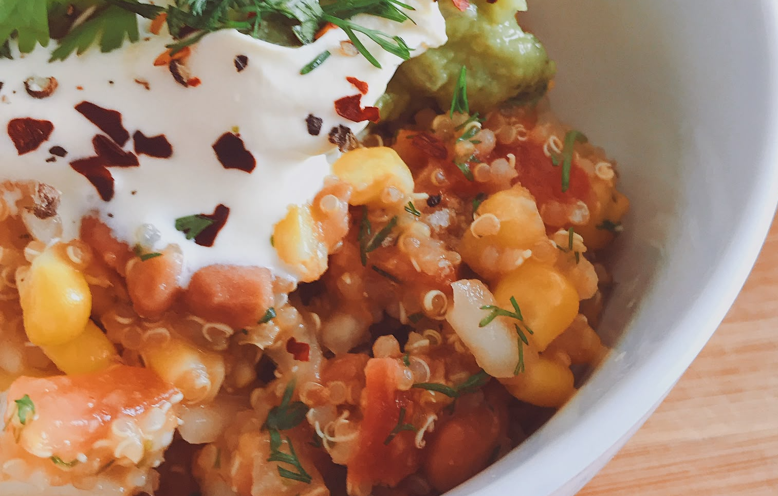 Quinua mexicana en 20 minutos: receta fácil con pico de gallo, maíz y fríjoles