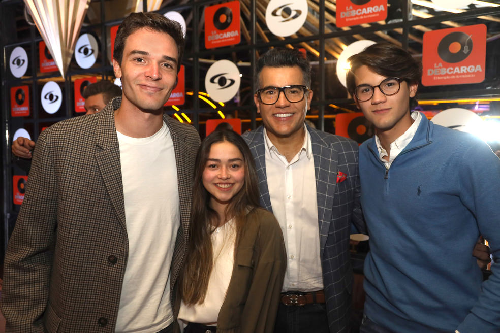 Alejandro Santamaria, Mariana Orjuela, Carlos Calero y Carlos Calero Jr