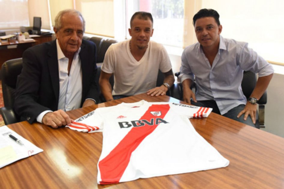 Andrés D’Alessandro fue presentado en River Plate