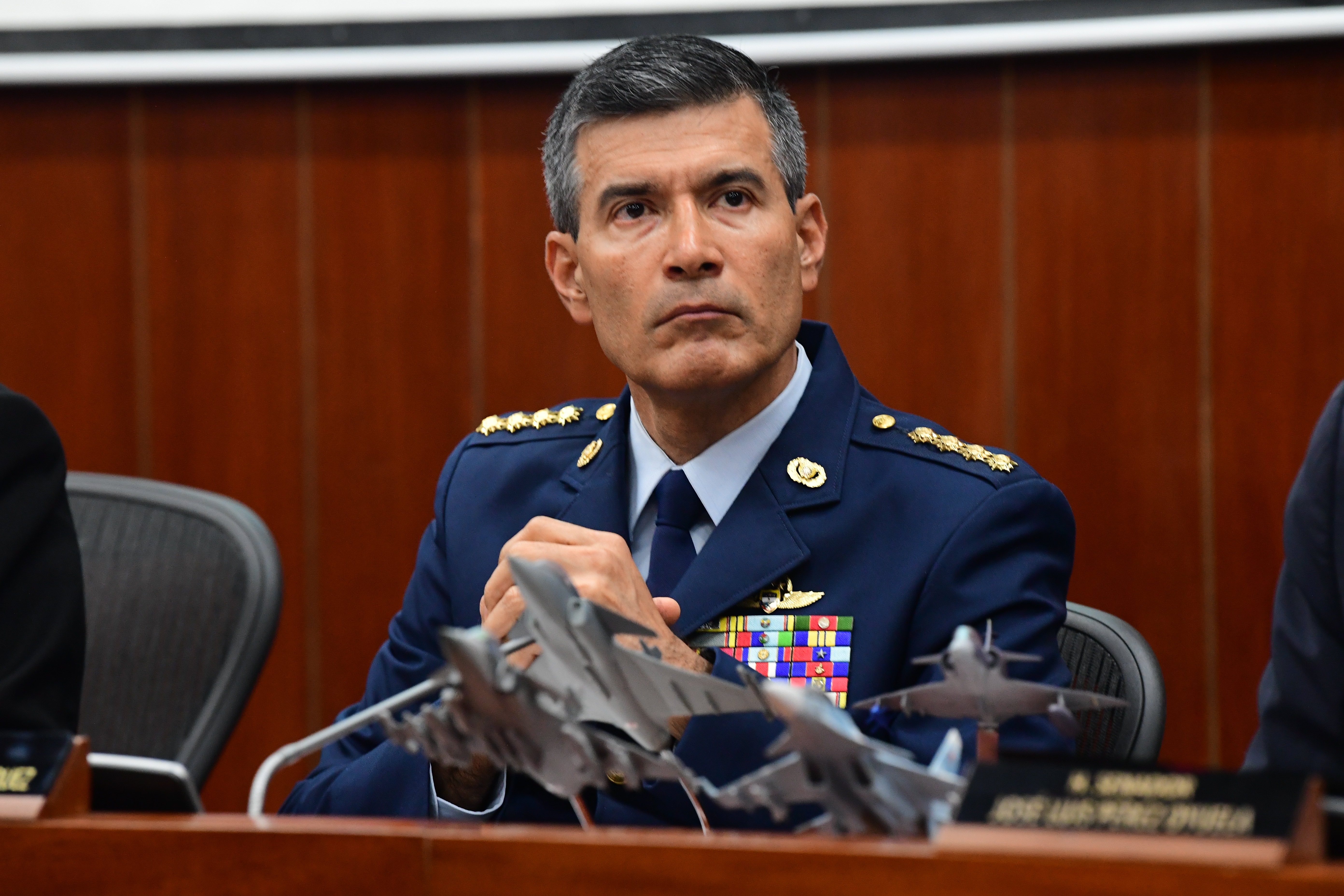 Mayor General, nuevo comandante de la Fuerza Aérea Colombiana durante el debate de control político por la compra de aviones militares en la comisión segunda