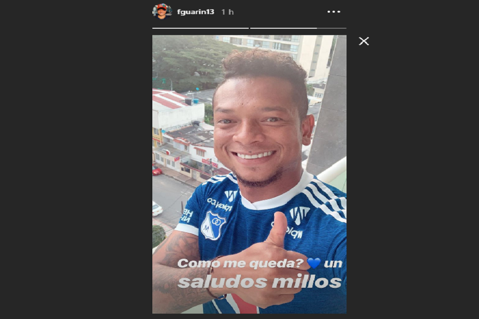 El futbolista Fredy Guarín se puso la camiseta de Millonarios y envió un saludo a la hinchada