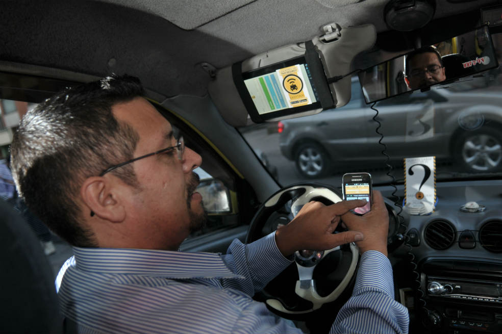 Taxis, a un clic de distancia