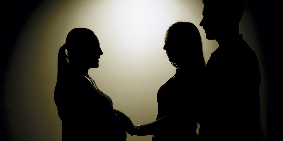 Vientre de alquiler: ¿mujeres que regalan a sus hijos?
