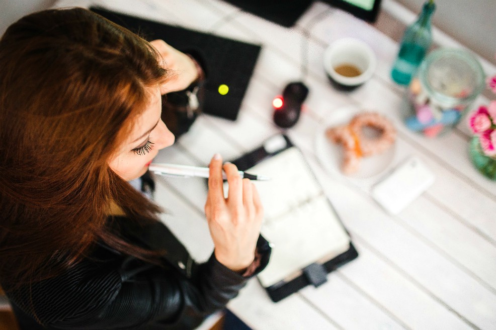 Mujeres tienen más empleos formales que hace diez años