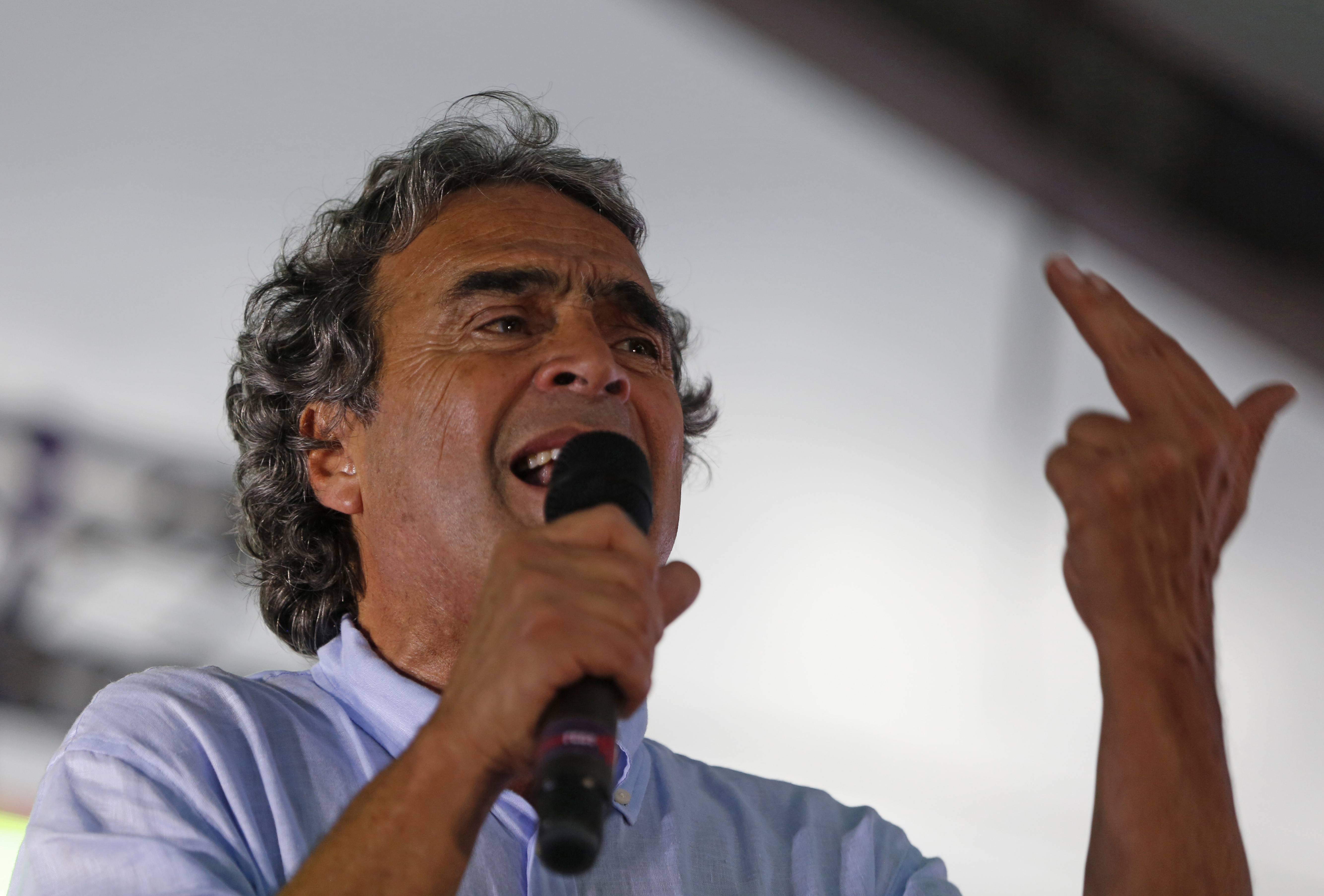 ¿Cómo le fue a Sergio Fajardo como alcalde de Medellín y gobernador de Antioquia?