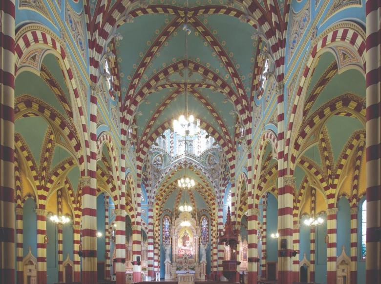 Santuario Nuestra Señora del Carmen: está ubicado en el barrio La Candelaria. Es un templo católico dedicado a la Virgen María. Se construyó entre 1926 y 1938.