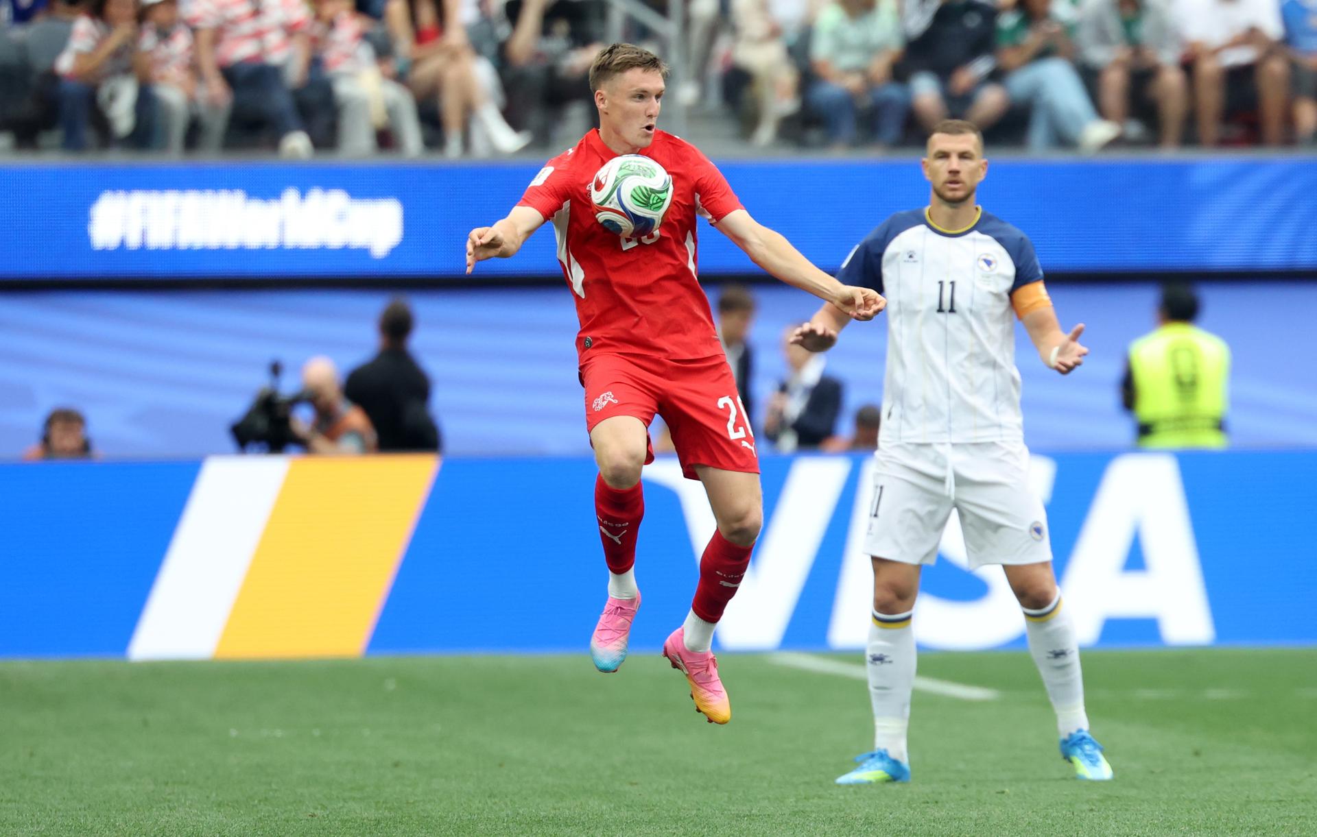 Suiza se acercó a los dieciseisavos del Mundial: superó con un contundente 4-1 a Bosnia