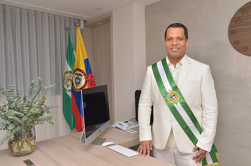 Gobernador Luis A. Monsalvo Gnecco fue acusado formalmente por corrupción