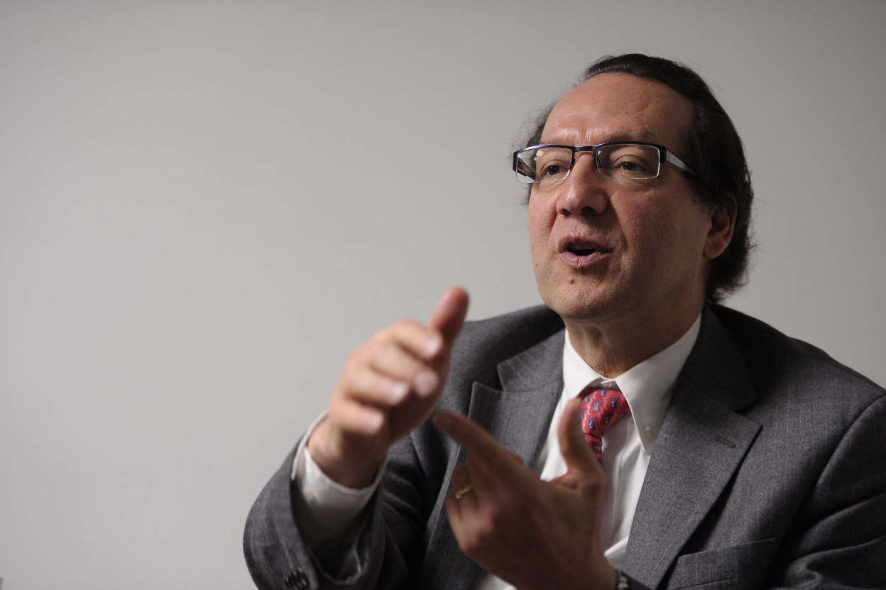 Para Araújo, no está tan claro que Duque pueda ganar en primera vuelta.  / Mauricio Alvarado - El Espectador