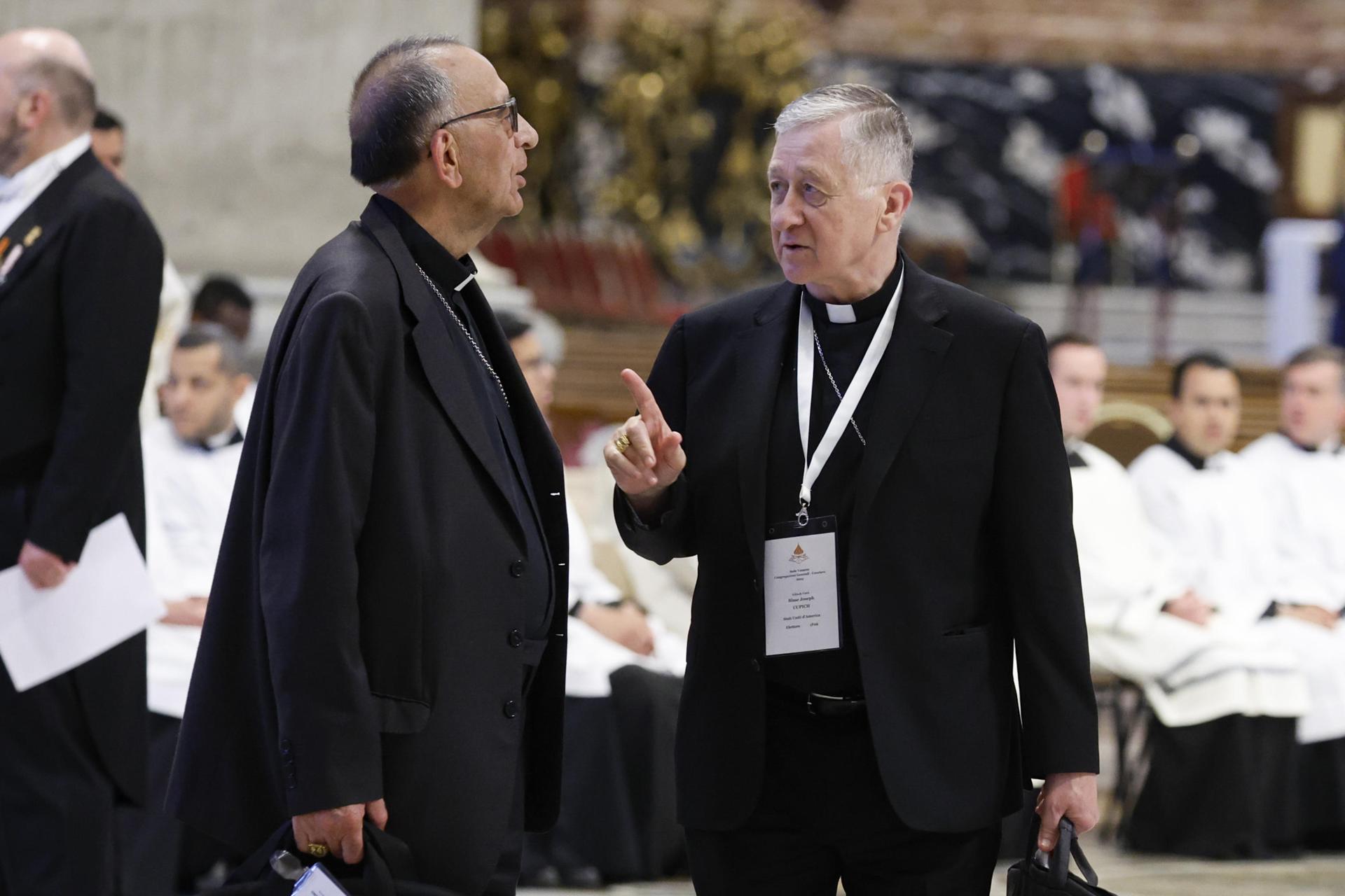 Cardenales estadounidenses critican y toman distancia de política exterior de Trump