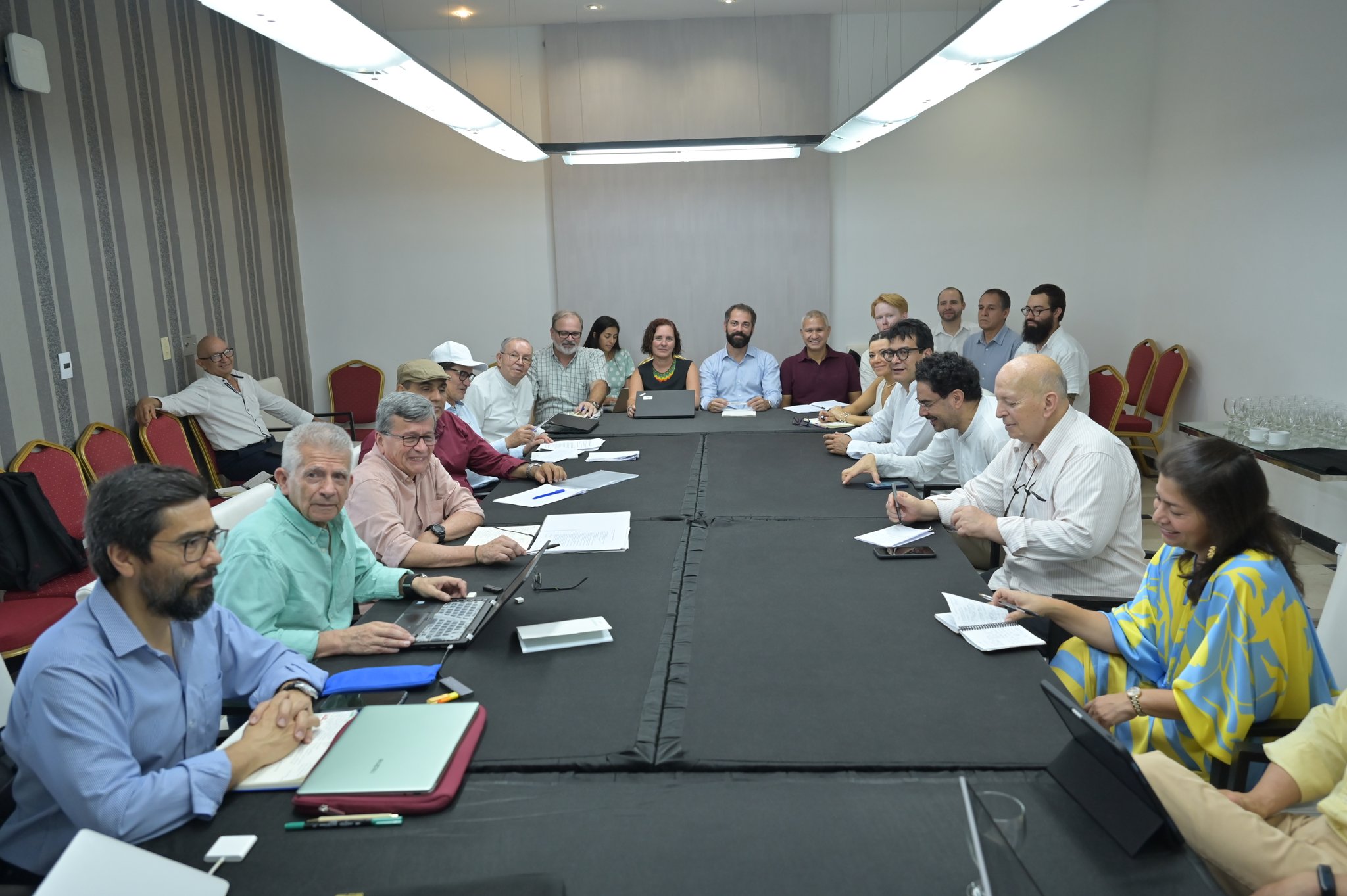Diálogos con ELN: el camino para lograr el cese al fuego bilateral