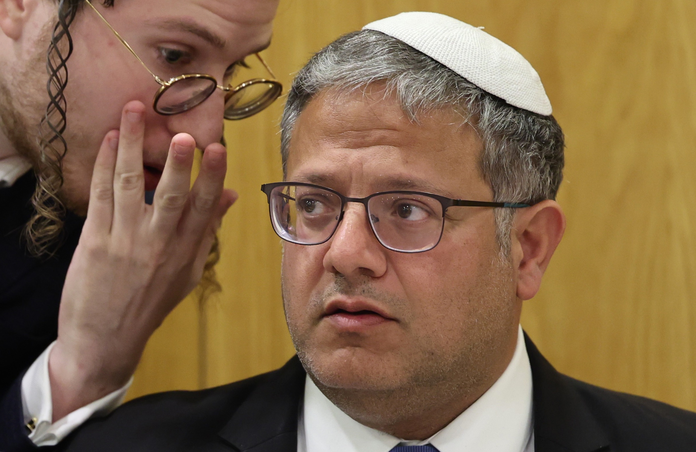 Jerusalem (-), 03/06/2024.- Itamar Ben Gvir (R), Israeli national security minister and leader of the far right wing, Otzma Yehudit political party, attends his party meeting at the Knesset, the Israeli parliament in Jerusalem, 03 June 2024, ahead of a meeting with Israeli Prime Minister Netanyahu who will updated Ben Gvir on the deal agreement published by US President Joe Biden. Ben Gvir said that if the deal includes a permanent ceasefire, his party will disband the Netanyahu coalition. (Jerusalén) EFE/EPA/ABIR SULTAN
