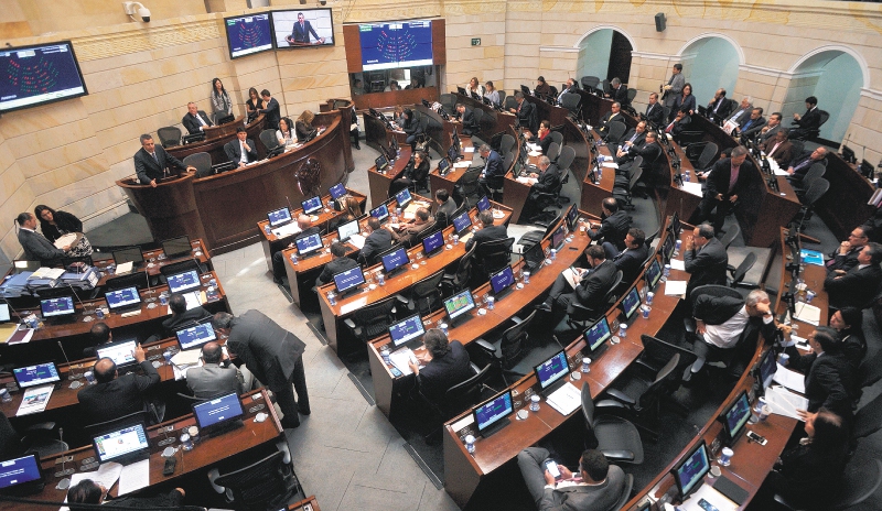 Licencia compartida y reforma a las comisarías de familia se convertirán en ley