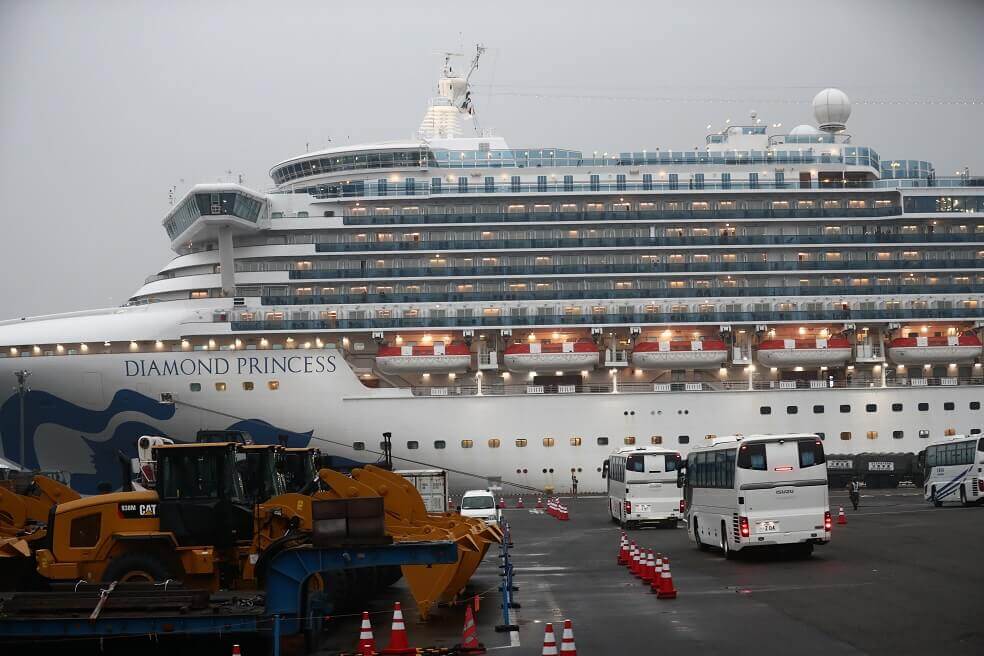 Termina desembarco de pasajeros del crucero japonés en cuarentena por coronavirus
