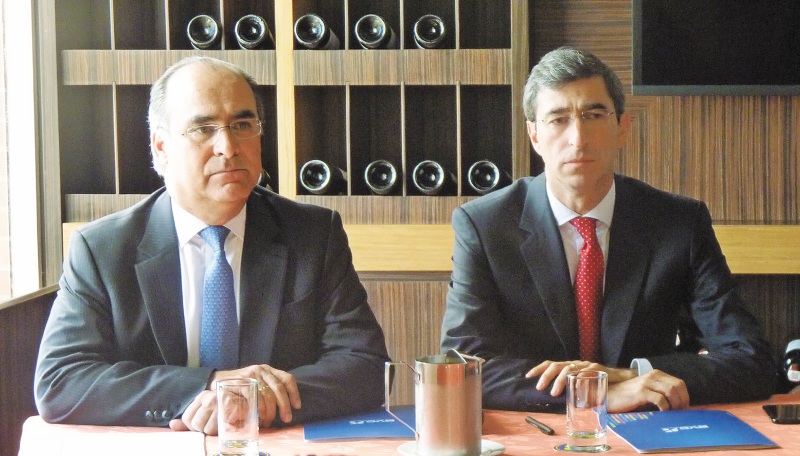 El presidente del Citi Colombia, Bernardo Chacín, y el presidente de la BVC, Juan Pablo Córdoba. / Cortesía