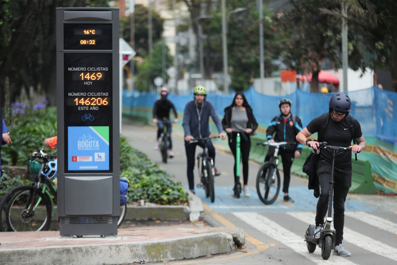 Con este dispositivo también se podrá obtener caracterizaciones como flujo de vehículos en horas pico, días con mayor circulación de usuarios y conteos por períodos acumulados. / Alcaldía de Bogotá