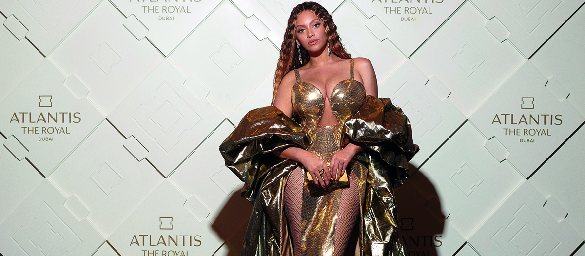 ¿Cuándo es adecuado un vestido transparente?