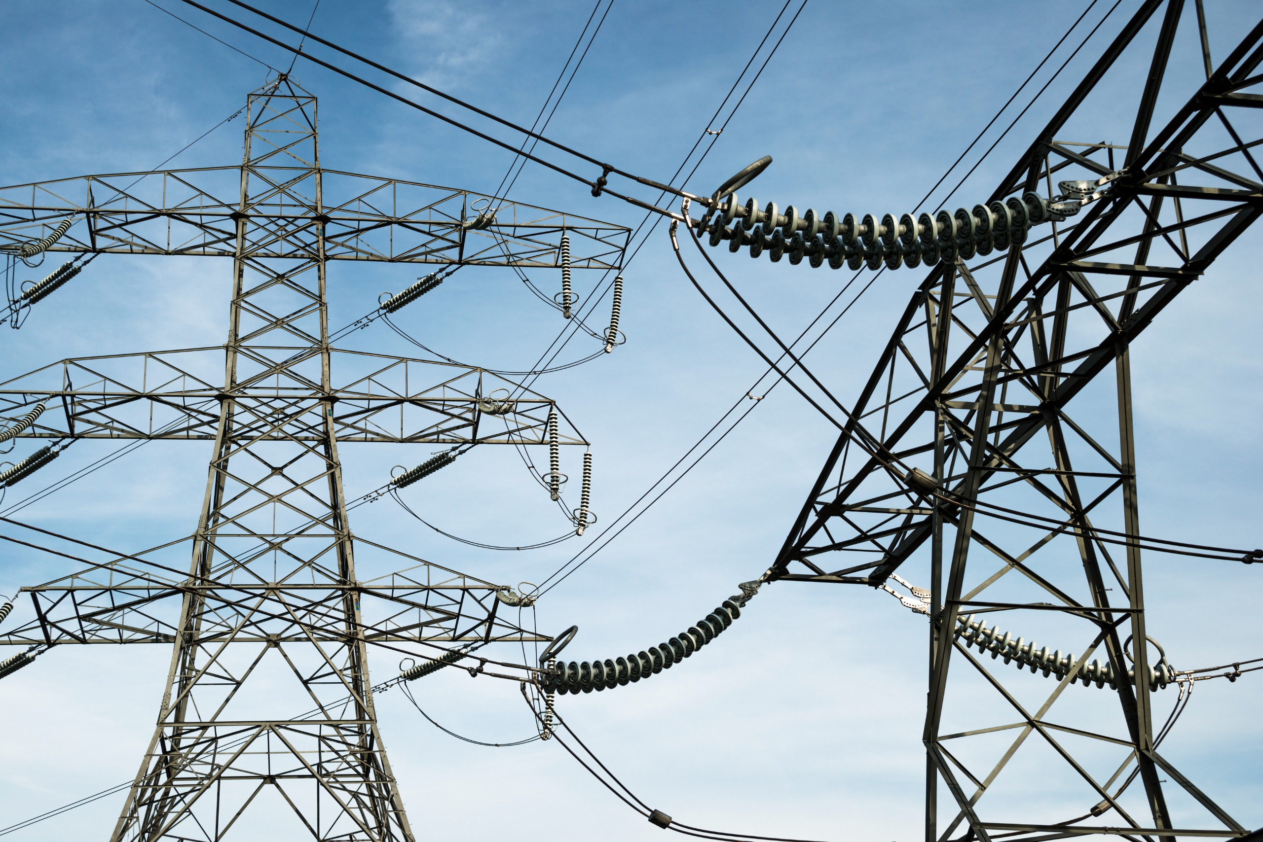 El Niño y mantenimiento de Chivor y Guavio presionan al sistema eléctrico
