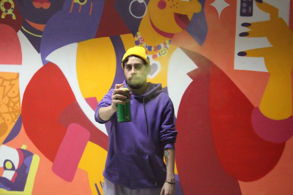 Artista donó mural de dos metros de altura a sede del Sena en Bogotá