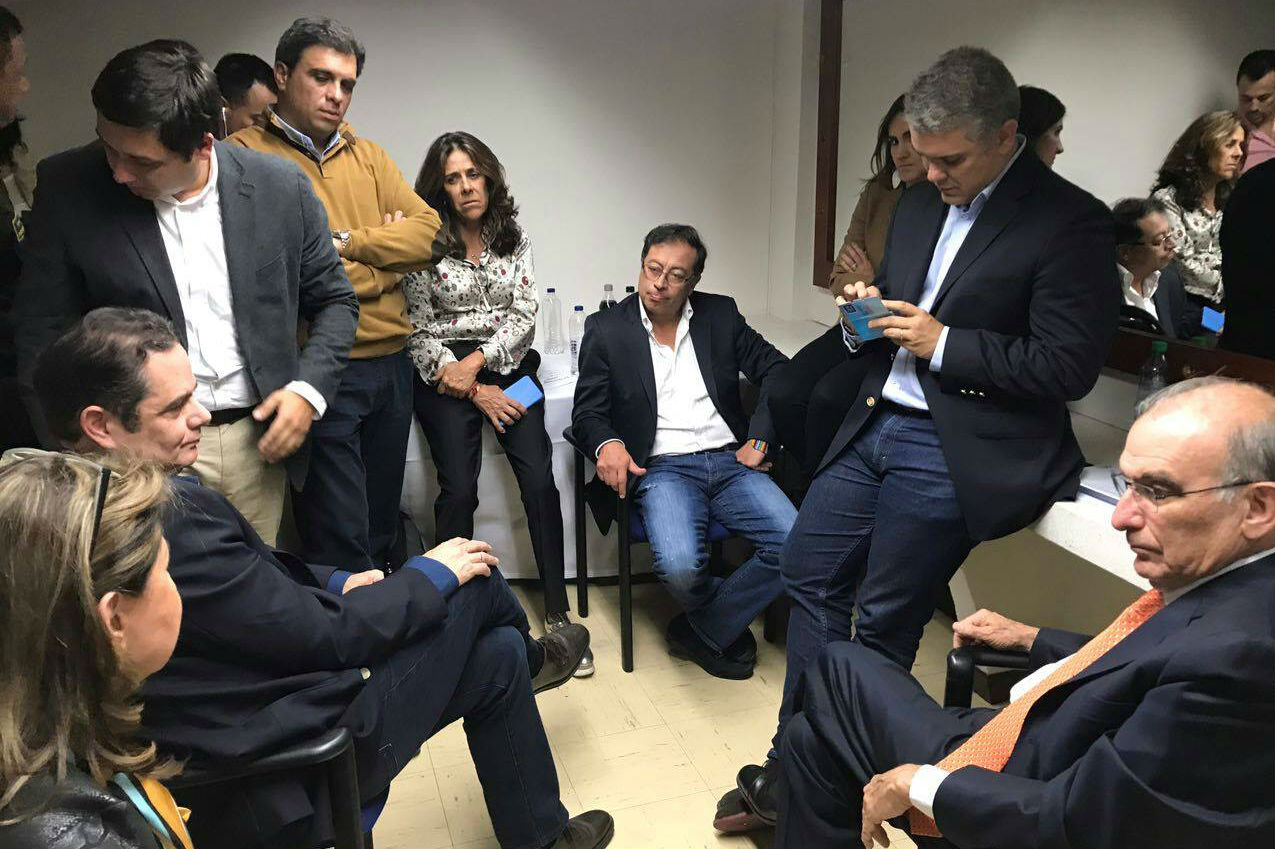 La guerra electoral en tiempos de paz: bajando el tono en la campaña política
