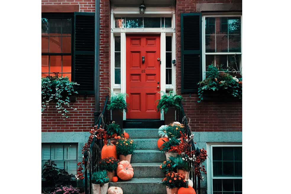 6 ideas de decoración de puertas para Halloween