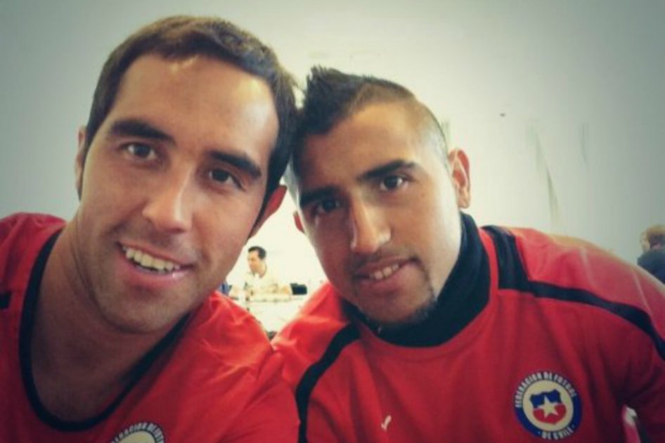 Claudio Bravo afirma que Arturo Vidal triunfará en el Bayern Múnich