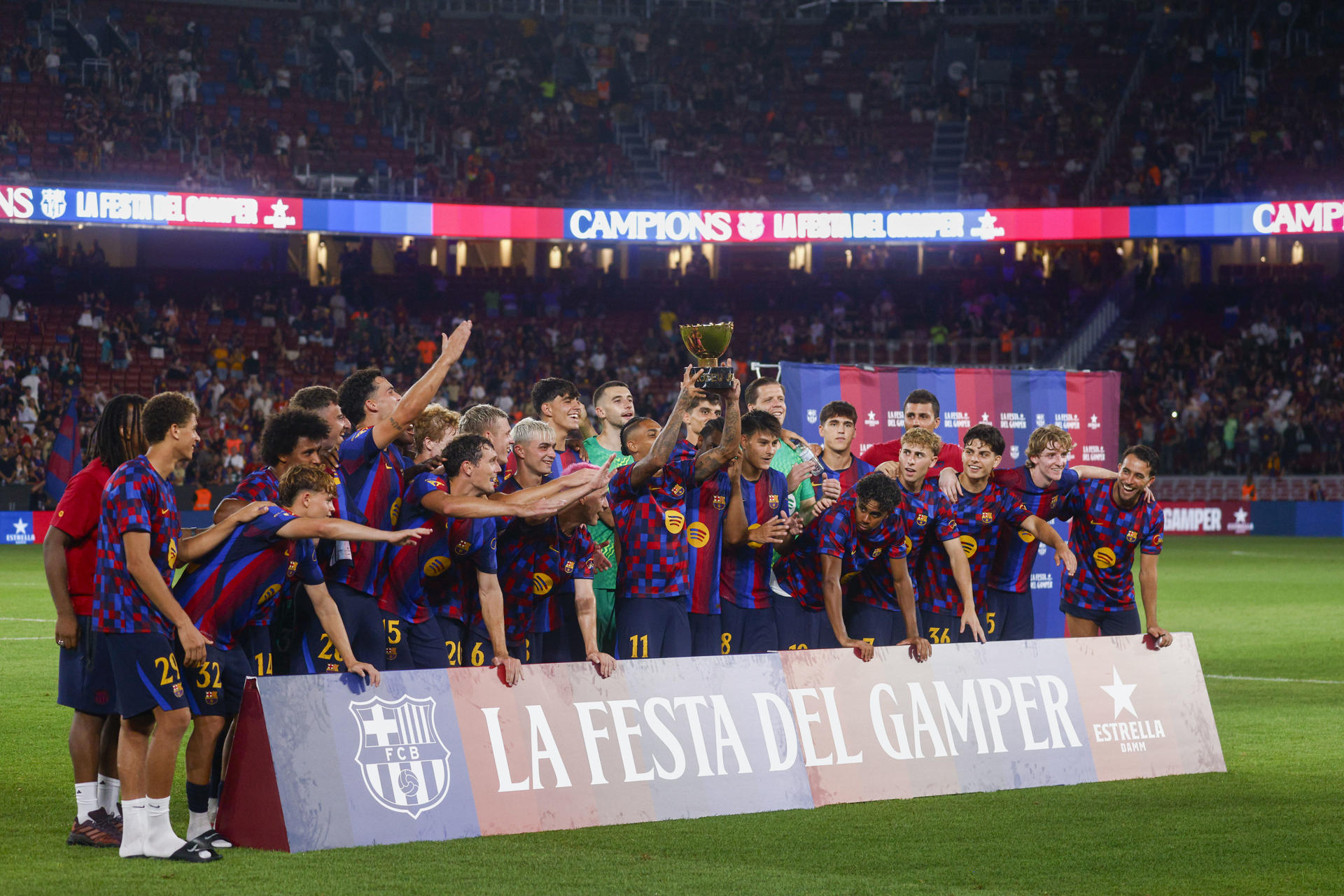 Barcelona venció 2-1 al Al Ahly de Egipto en la presentación de Rodri como nuevo jugador