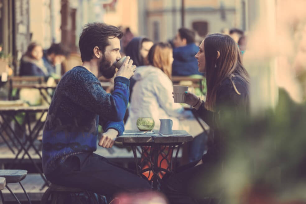 Usted contribuye a la segregación de la ciudad al elegir dónde se toma un café