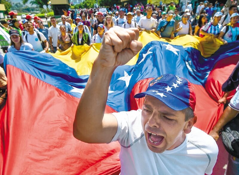 La difícil tarea de llamar a elecciones en Venezuela