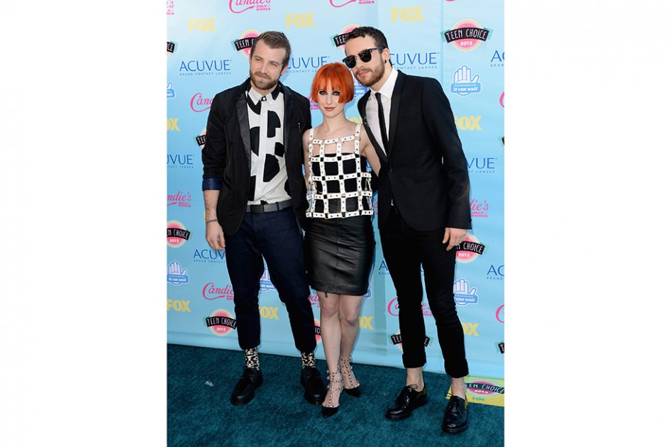 Bajista Jeremy Davis abandona la agrupación Paramore