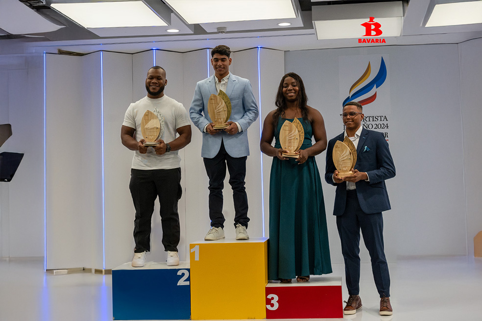 •	Ángel Barajas, elegido Deportista del Año, Yeison López en el segundo lugar y un tercer lugar compartido entre las medallistas olímpicas Tatiana Rentería y Mari Leivis Sánchez.