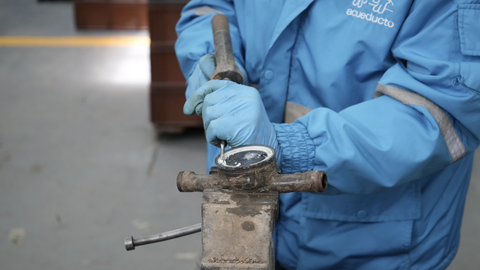 Cadenas falsas de WhatsApp: redes insisten en método para robar el pago del agua en Bogotá