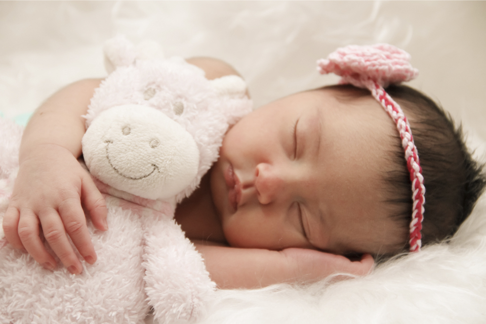 Si te has preguntado si tu bebé duerme muy poco o demasiado, esto te interesará. Conoce cuántas horas duermen los niños según su edad.