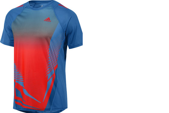 Adidas y Cromos le regalan una pinta deportiva