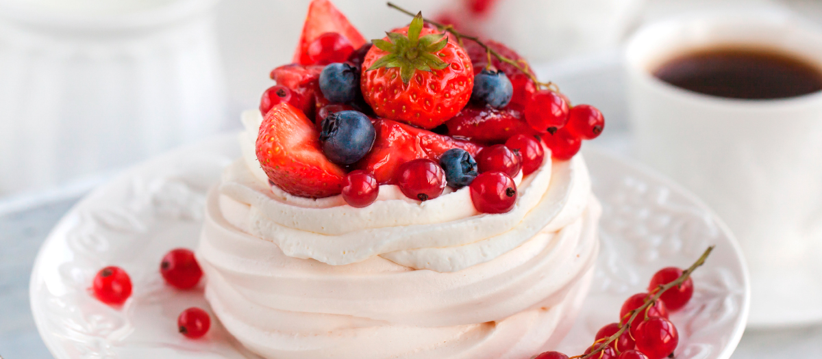 Tarta de Merengue y Frutas: Una deliciosa receta para sorprender a tus amigos