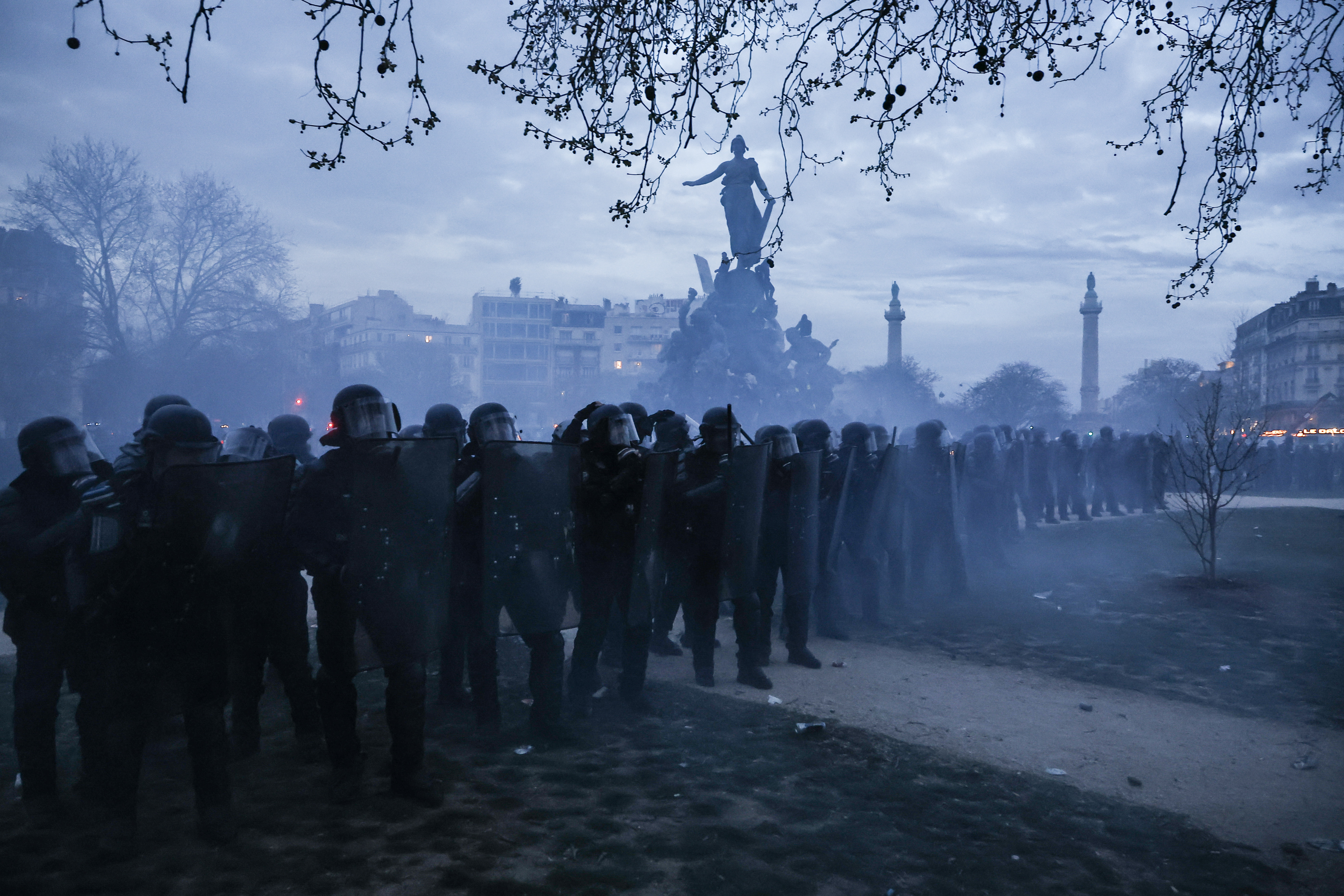 Disturbios en Francia por décima jornada de protestas contra la reforma pensional