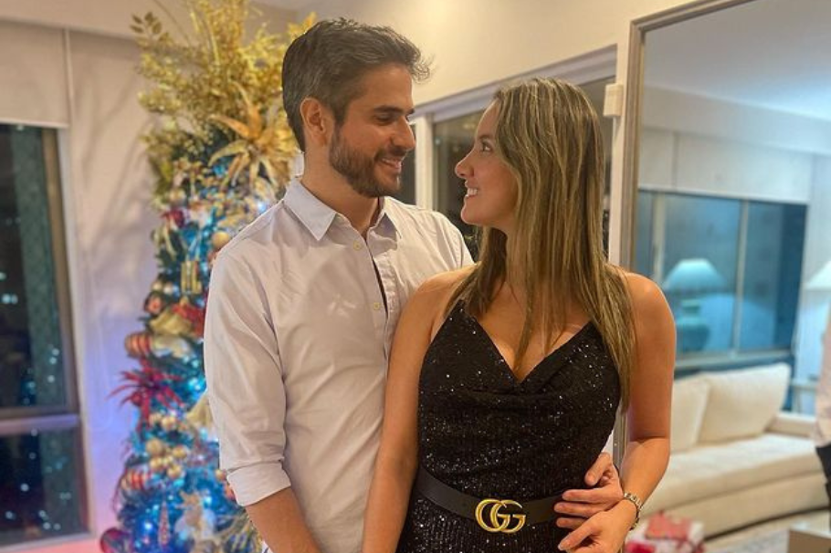 Daniela Álvarez muestra el tierno detalle que Daniel Arenas tuvo por videollamada