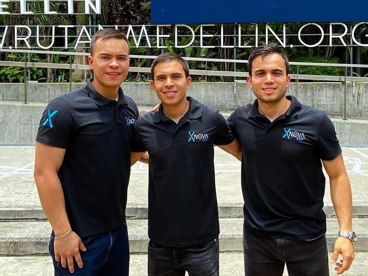 Los tres hermanos que emprendieron con experiencias virtuales inmersivas