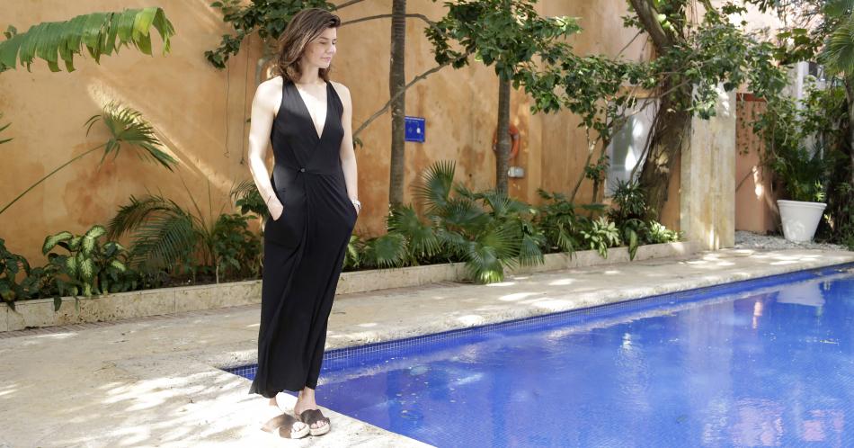 Malgorzeta Szumaeska, la de los pantalones en el set
