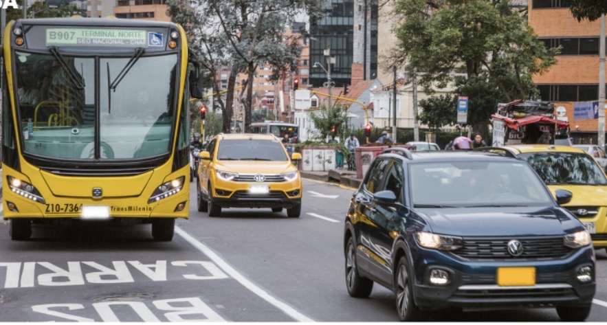 Movilidad hoy, 20 de agosto: siniestro entre bus y automóvil afecta la Autopista Sur