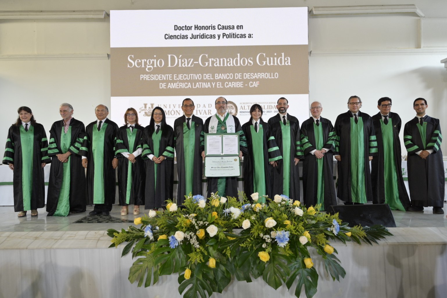 Presidente Ejecutivo del CAF recibió Doctorado Honoris Causa de la Universidad Simón Bolívar