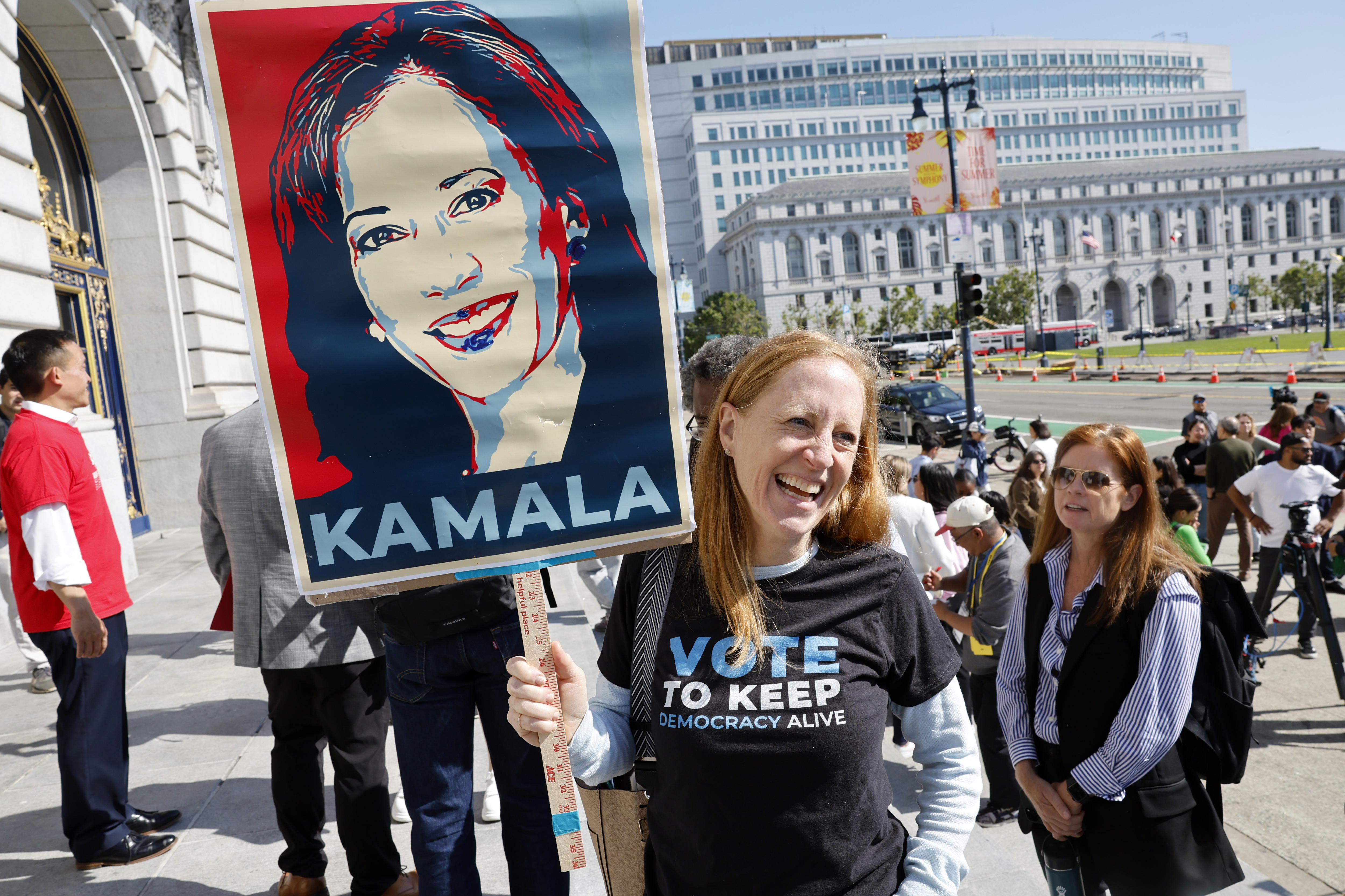 Los sorprendentes números de la recaudación demócrata con Kamala Harris al frente