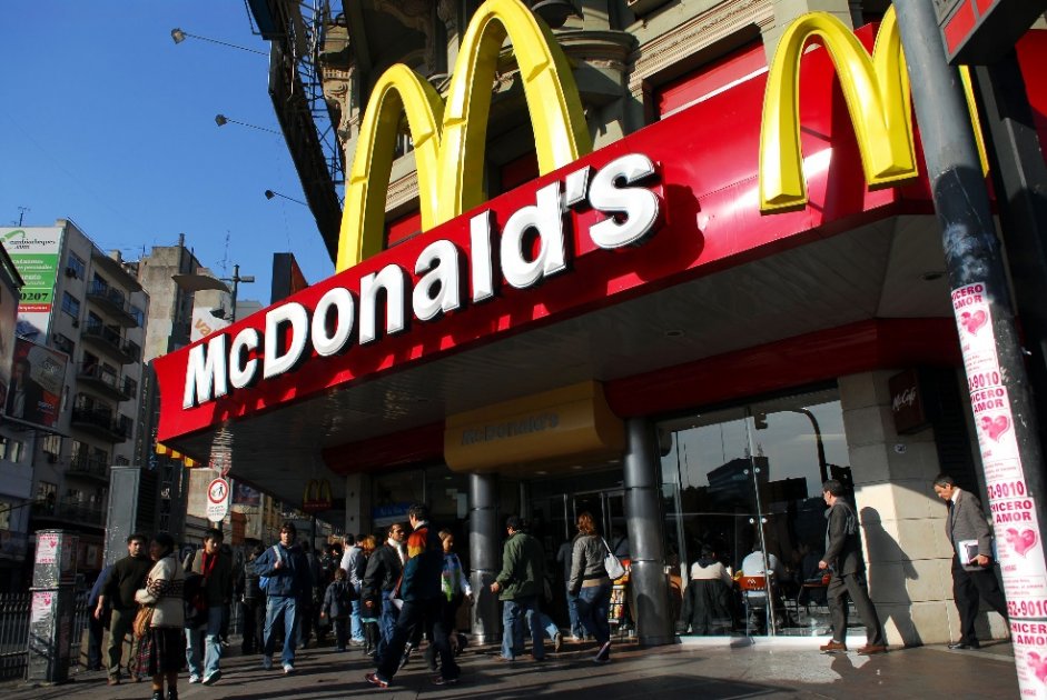 McDonald’s aumenta su número de clientes después de meses de pérdidas