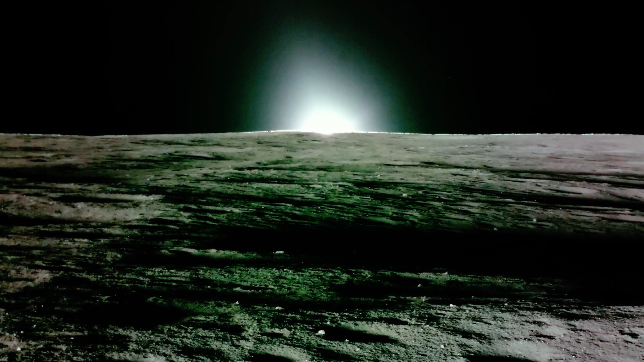 Nave privada captura por primera vez un atardecer en la Luna en alta definición