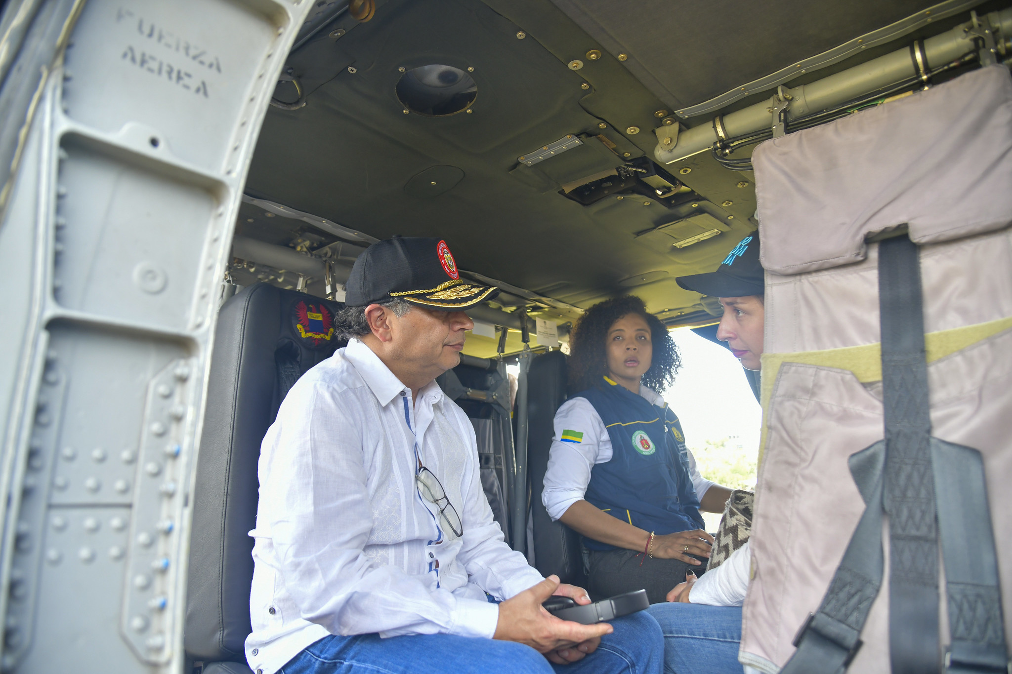Petro llega a Chocó y plantea reubicación de comunidades por emergencias