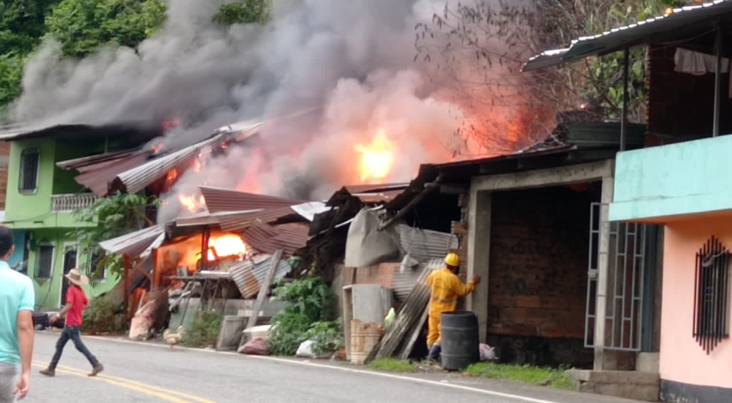 Mujer de 65 años murió tras el incendio de su casa en Puerto Valdivia, Antioquia